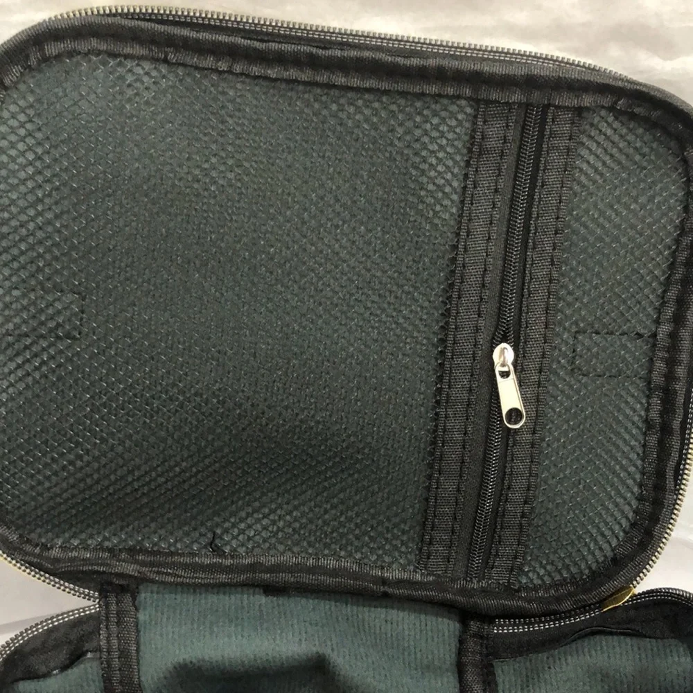Large Black shiny gold zippered makeup cosmetic beauty case bag with compartment